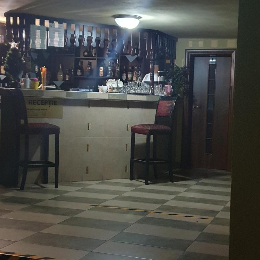 Pensiunea Mirela Pestera Ursilor Chiscau Extérieur photo