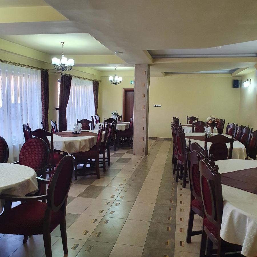 Pensiunea Mirela Pestera Ursilor Chiscau Extérieur photo